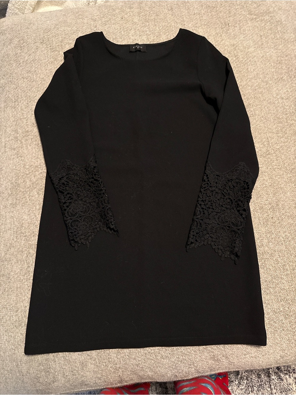 Everly Black Bell Sleeve Lace Detail Shift Dress Size XS